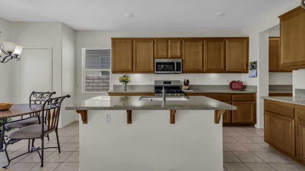 82620 Grant Drive Property Photo 3
