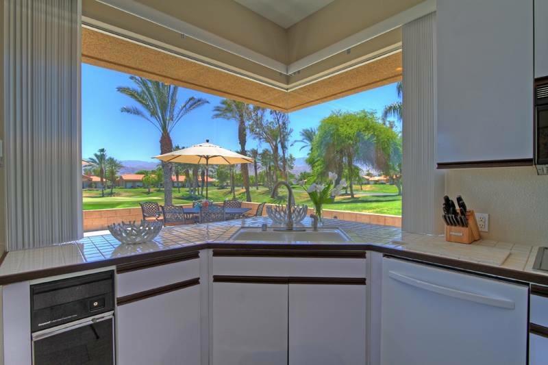 65 La Costa Drive Property Photo 12