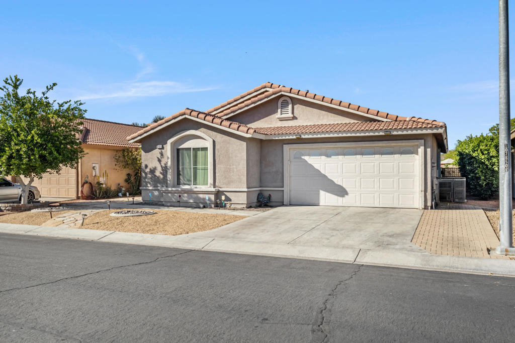 82420 Gregory Court Property Photo 1