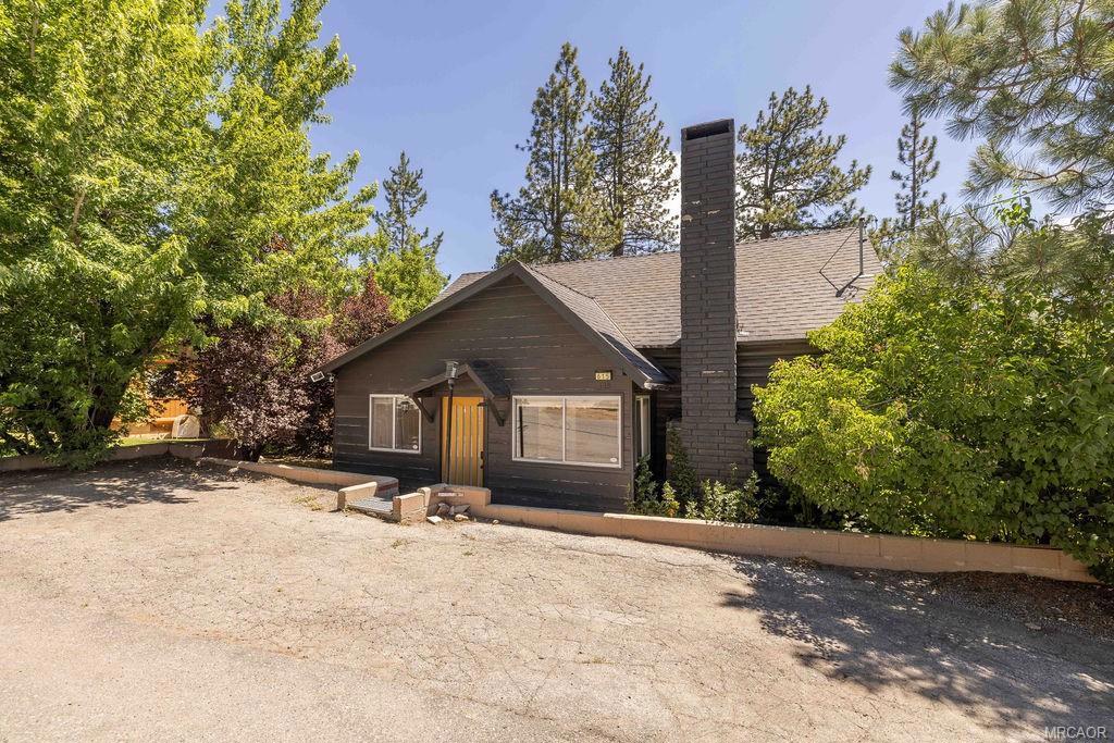615 Chipmunk Lane Property Photo 1