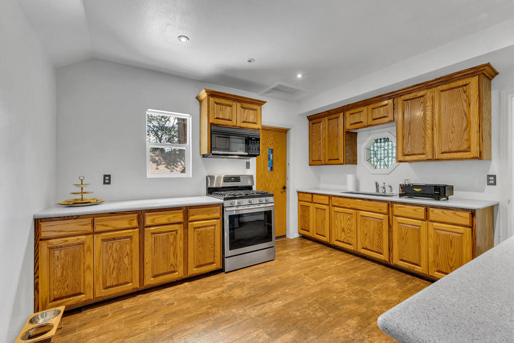 25325 Marion Ridge Drive Property Photo 12