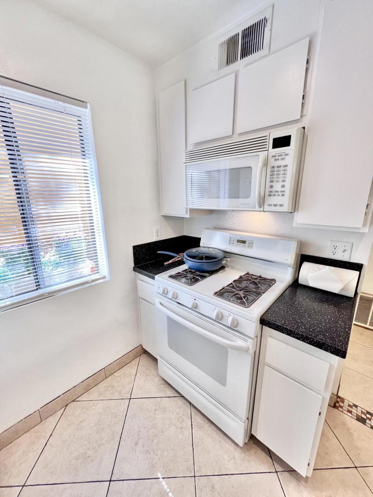48255 Monroe Street 29 Property Photo 10