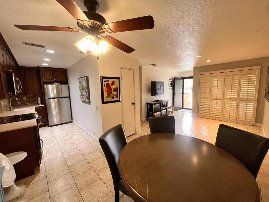 2821 N Los Felices Circle W 204 Property Photo 6
