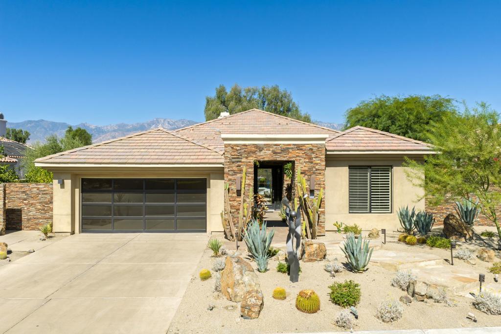 33 Via Las Flores Property Photo 7