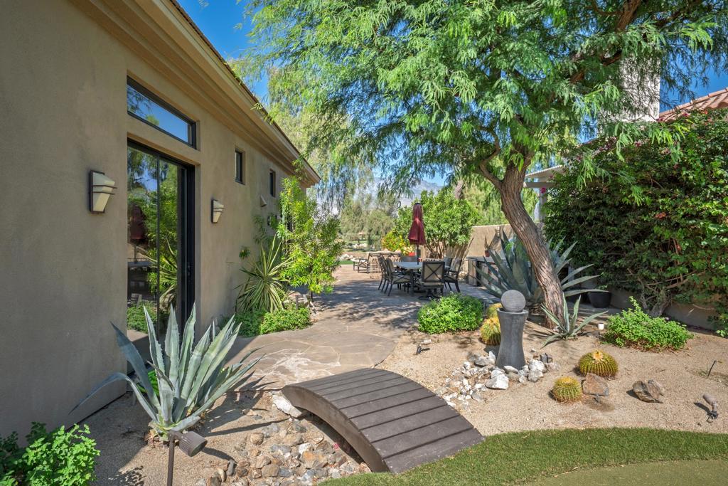 33 Via Las Flores Property Photo 21