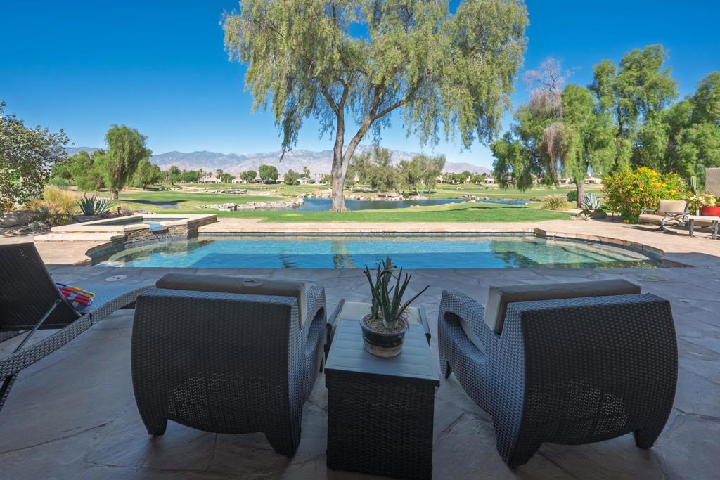 33 Via Las Flores Property Photo 26
