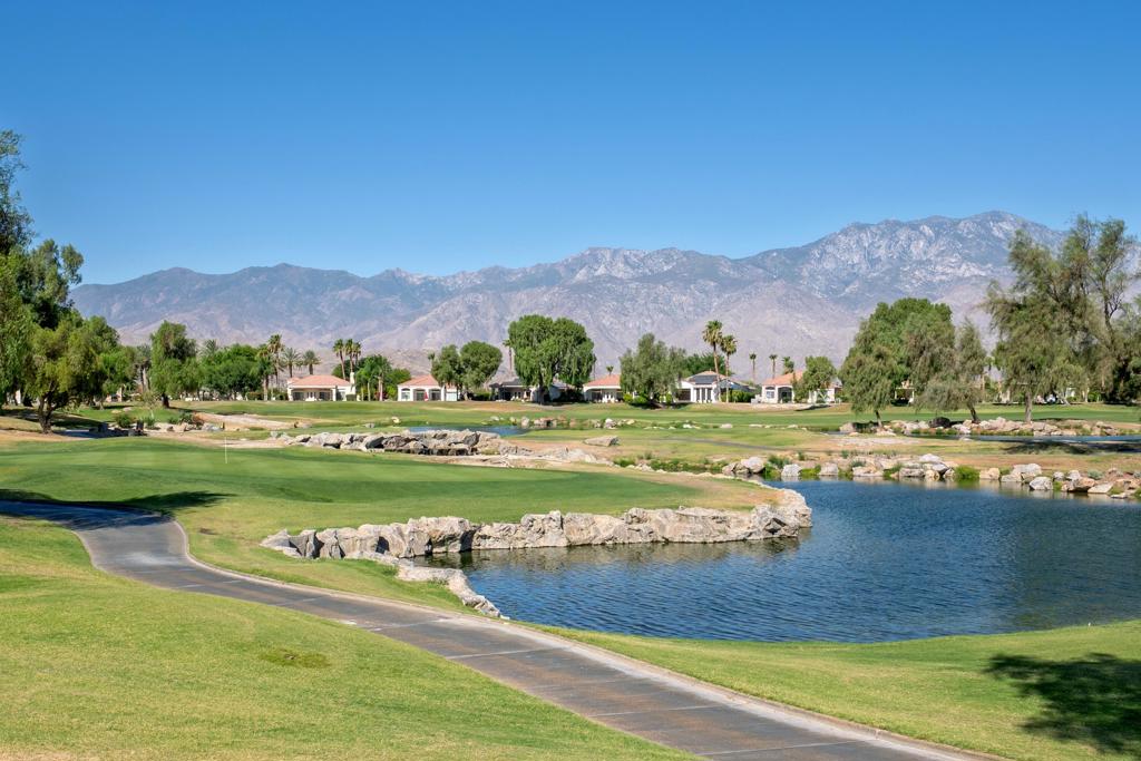 33 Via Las Flores Property Photo 27