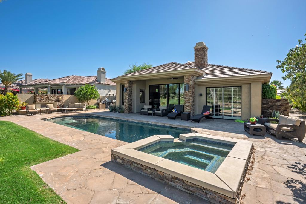 33 Via Las Flores Property Photo 28