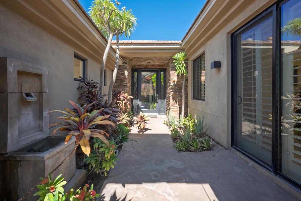 33 Via Las Flores Property Photo 30
