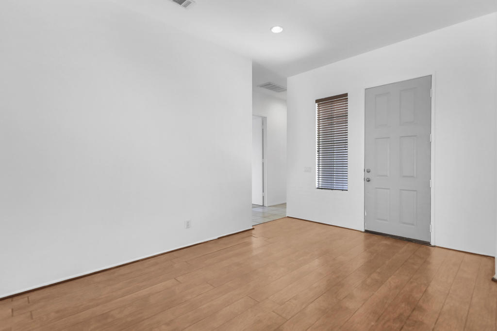 74616 Waterlily Circle Property Photo 4