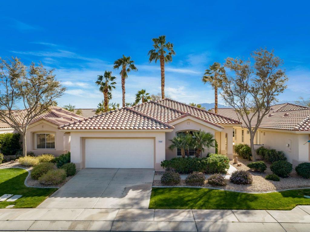 78289 Yucca Blossom Drive Property Photo 1