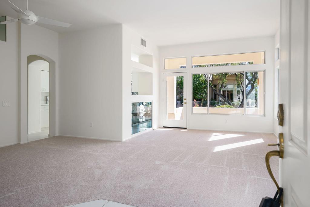 78289 Yucca Blossom Drive Property Photo 8
