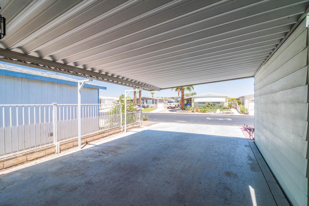 73087 Desert Greens Drive N Property Photo 5