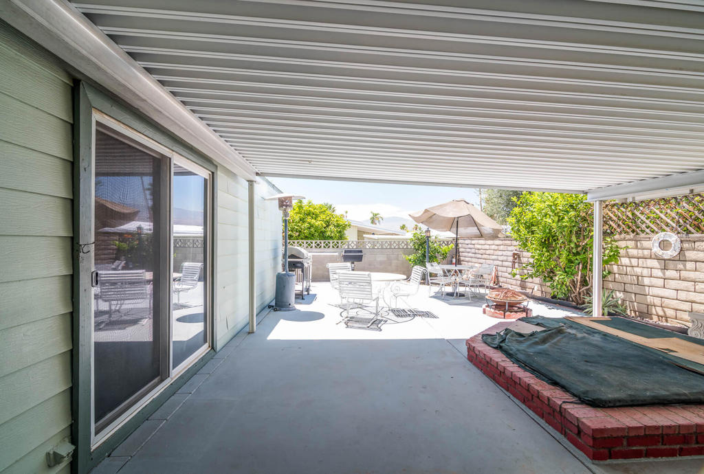 73087 Desert Greens Drive N Property Photo 6