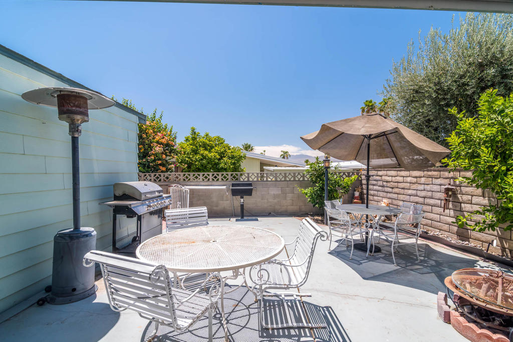 73087 Desert Greens Drive N Property Photo 8