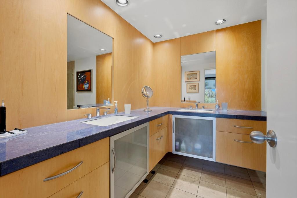 899 Island Drive 302 Property Photo 22