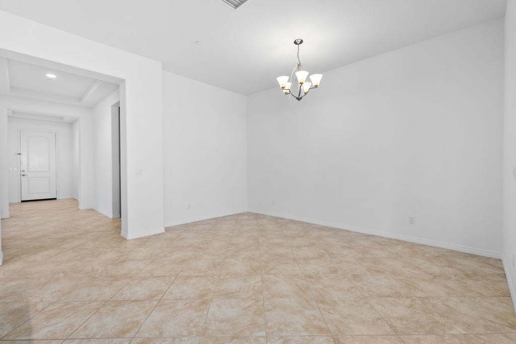 43720 Vacanza Court Property Photo 11