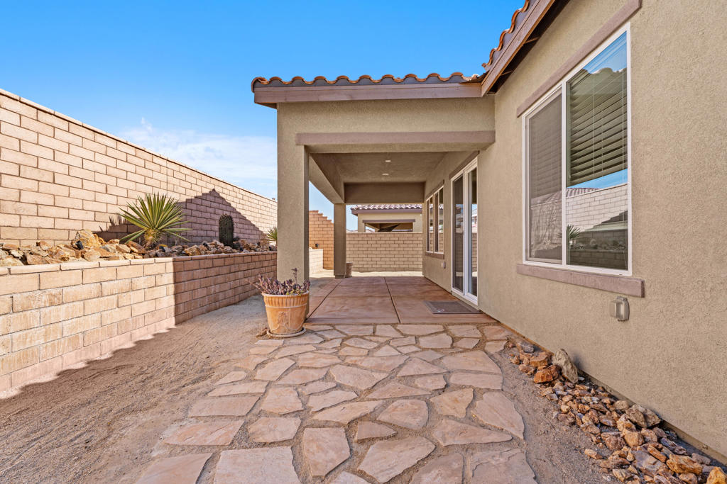 43720 Vacanza Court Property Photo 31