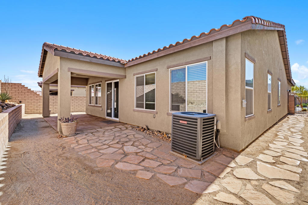 43720 Vacanza Court Property Photo 32