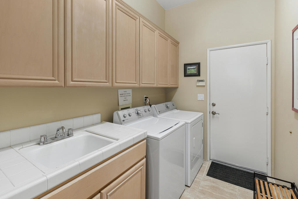 99 Kavenish Drive Property Photo 24