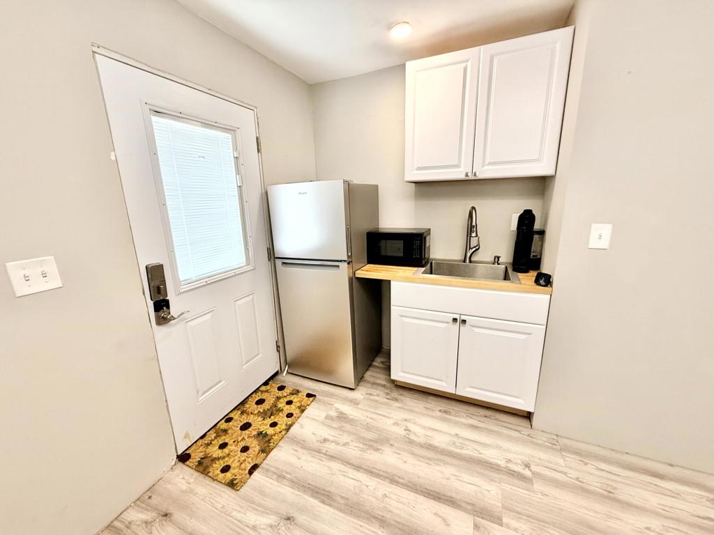 72425 Cactus Drive Property Photo 5