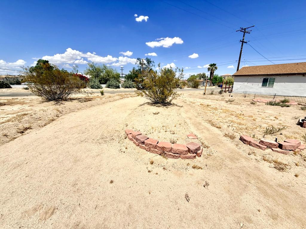 72425 Cactus Drive Property Photo 15