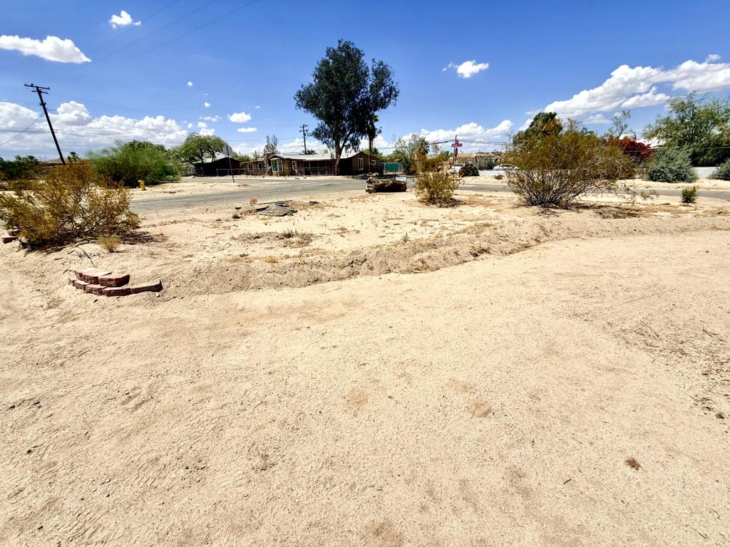 72425 Cactus Drive Property Photo 17