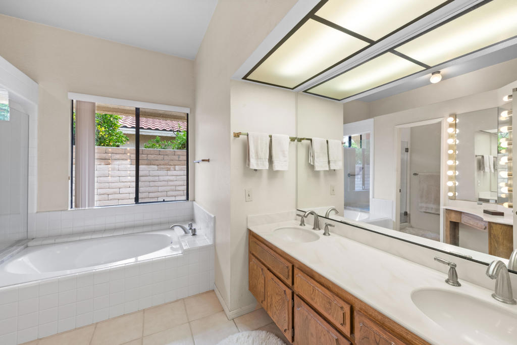 53 San Simeon Place Property Photo 16