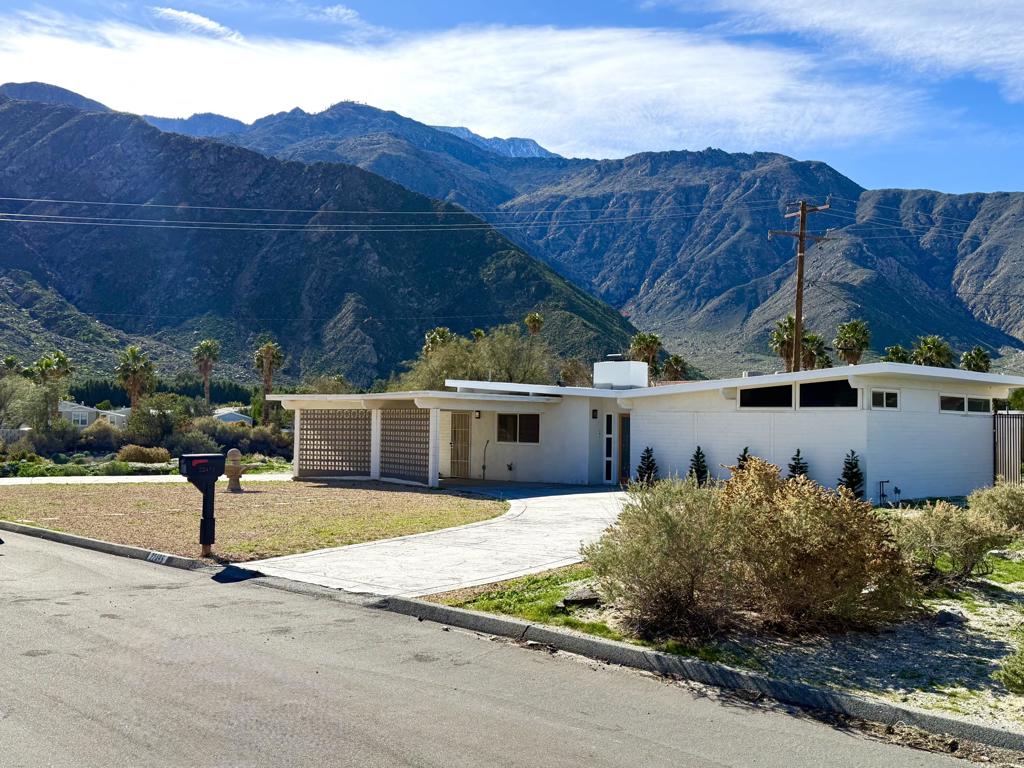 22495 Sierra Drive Property Photo 1