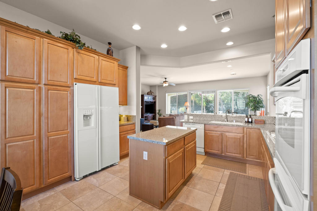 80097 Avenida Santa Olivia Property Photo 13