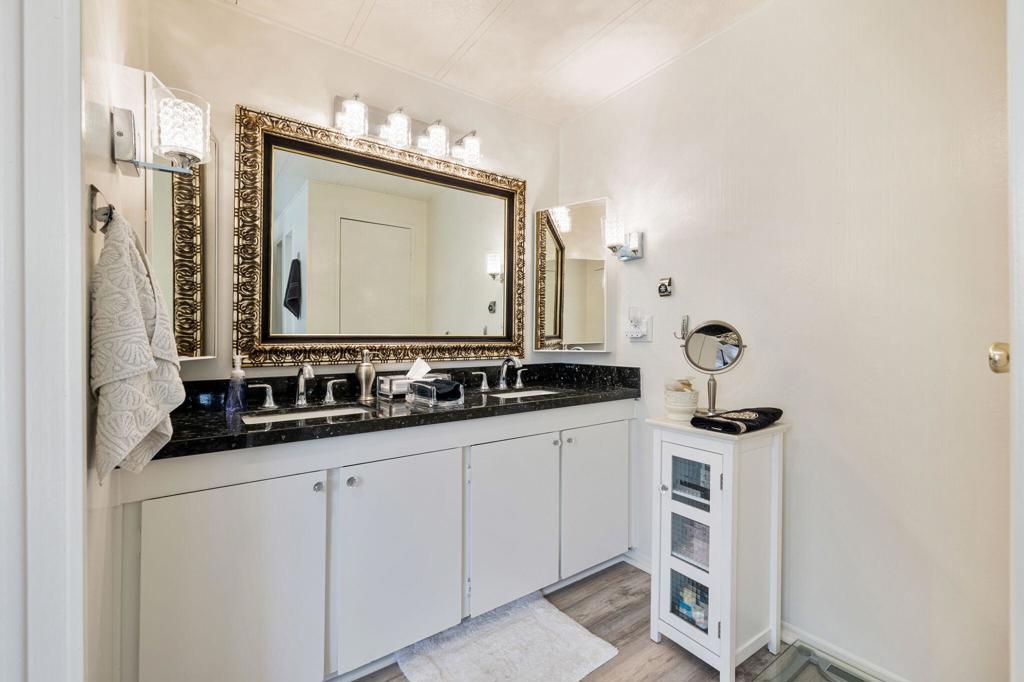 246 Laredo Drive Property Photo 13