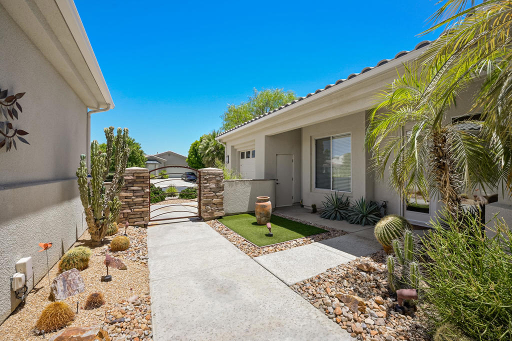 19 Scarborough Way Property Photo 6