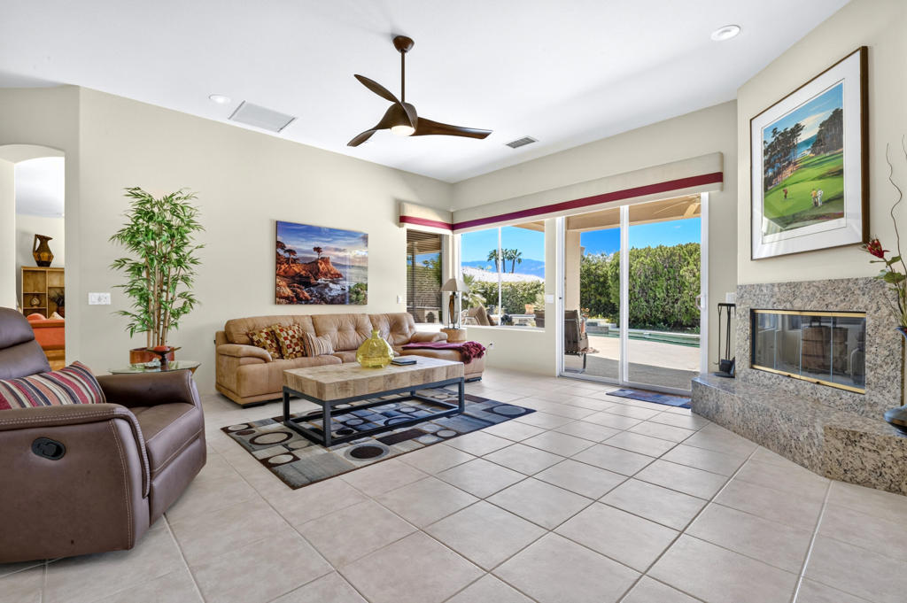 19 Scarborough Way Property Photo 14