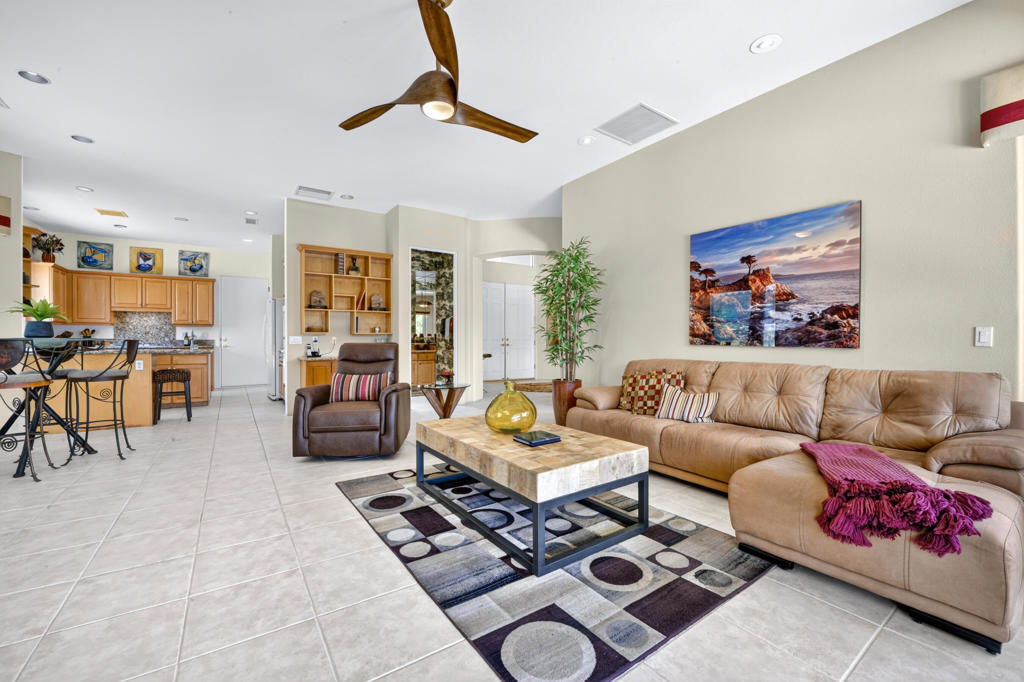 19 Scarborough Way Property Photo 18