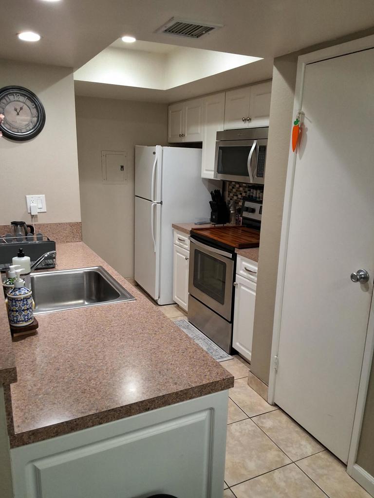 72599 Edgehill Drive 3 Property Photo 4