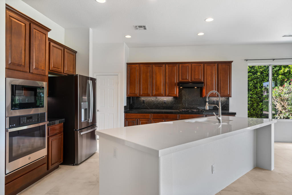 43393 Saint Andrews Drive Property Photo 12