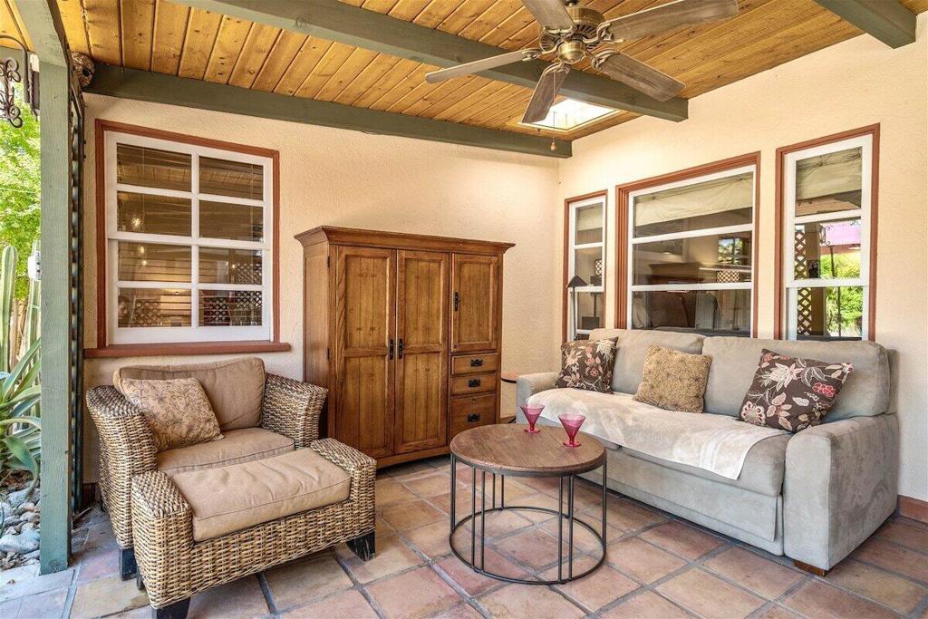 216 E Palo Verde Avenue Property Photo 31