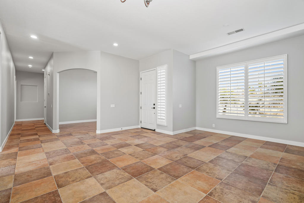 43798 Parkway Esplanade E Property Photo 12