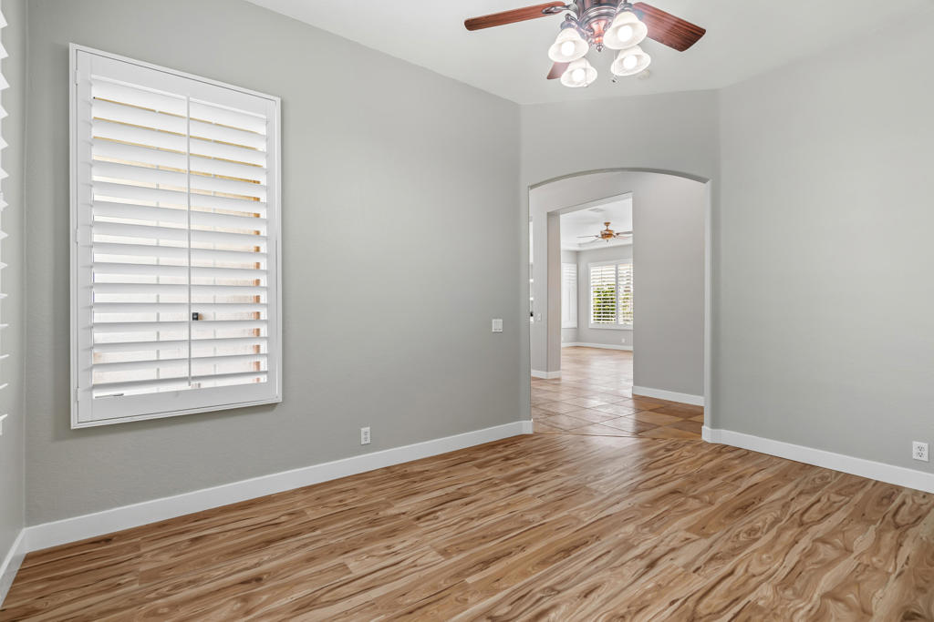 43798 Parkway Esplanade E Property Photo 13