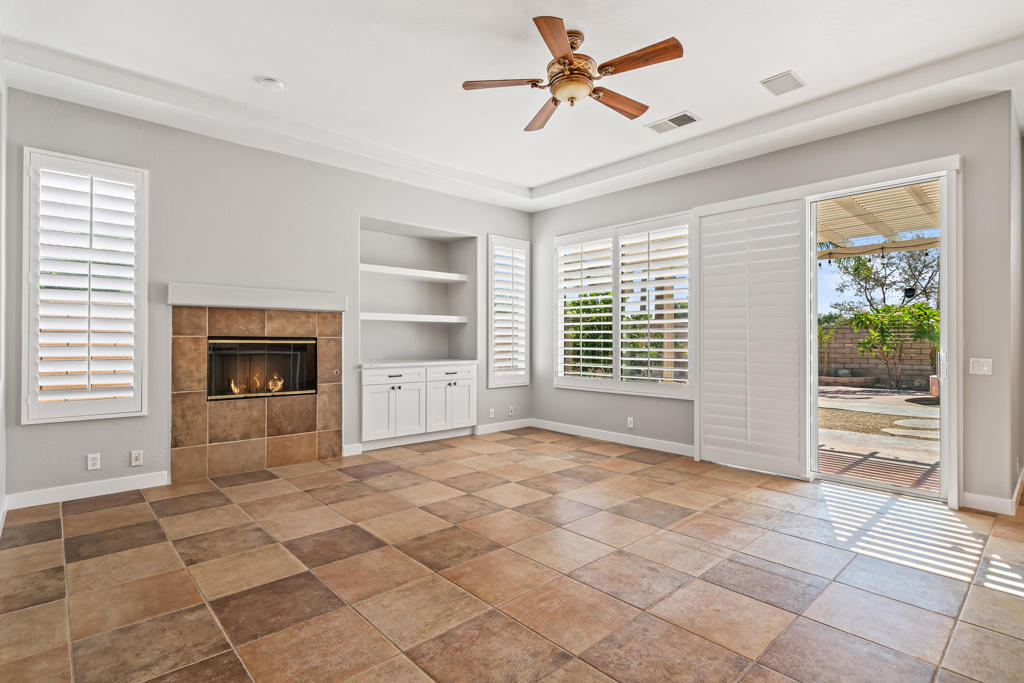 43798 Parkway Esplanade E Property Photo 16