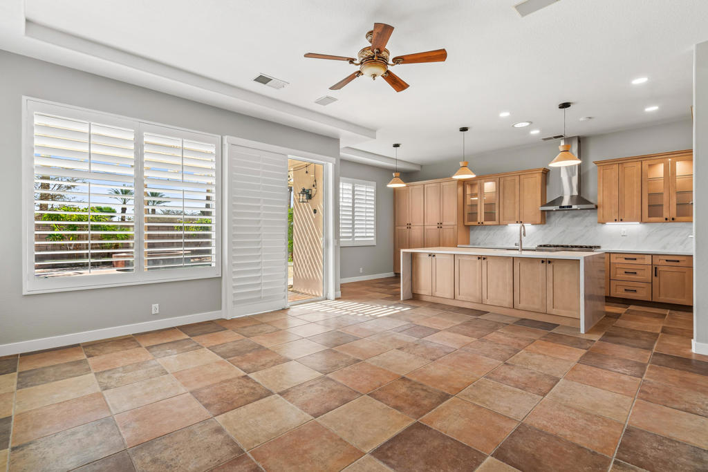 43798 Parkway Esplanade E Property Photo 19