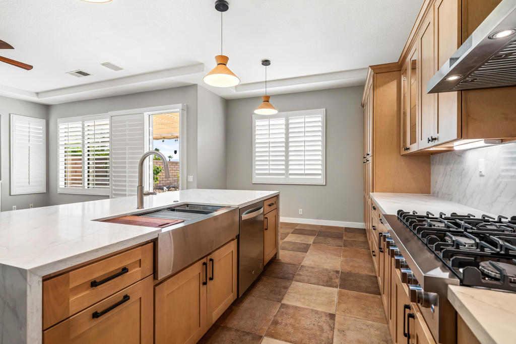 43798 Parkway Esplanade E Property Photo 27