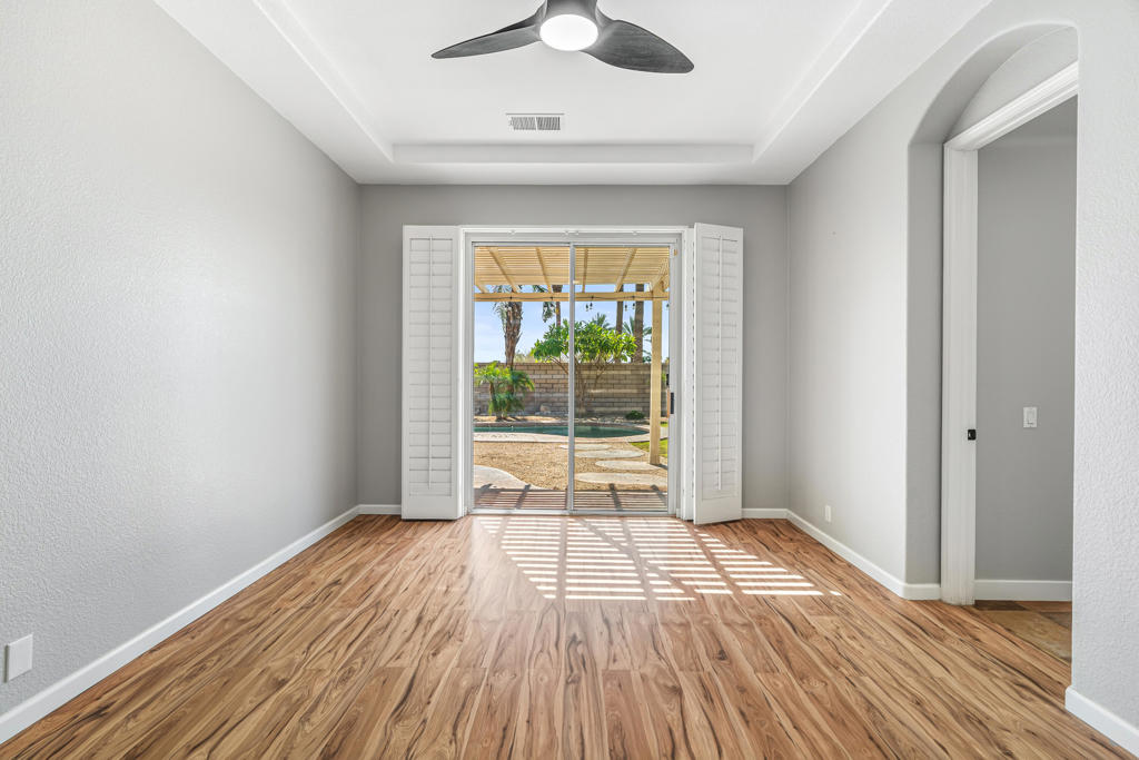 43798 Parkway Esplanade E Property Photo 31