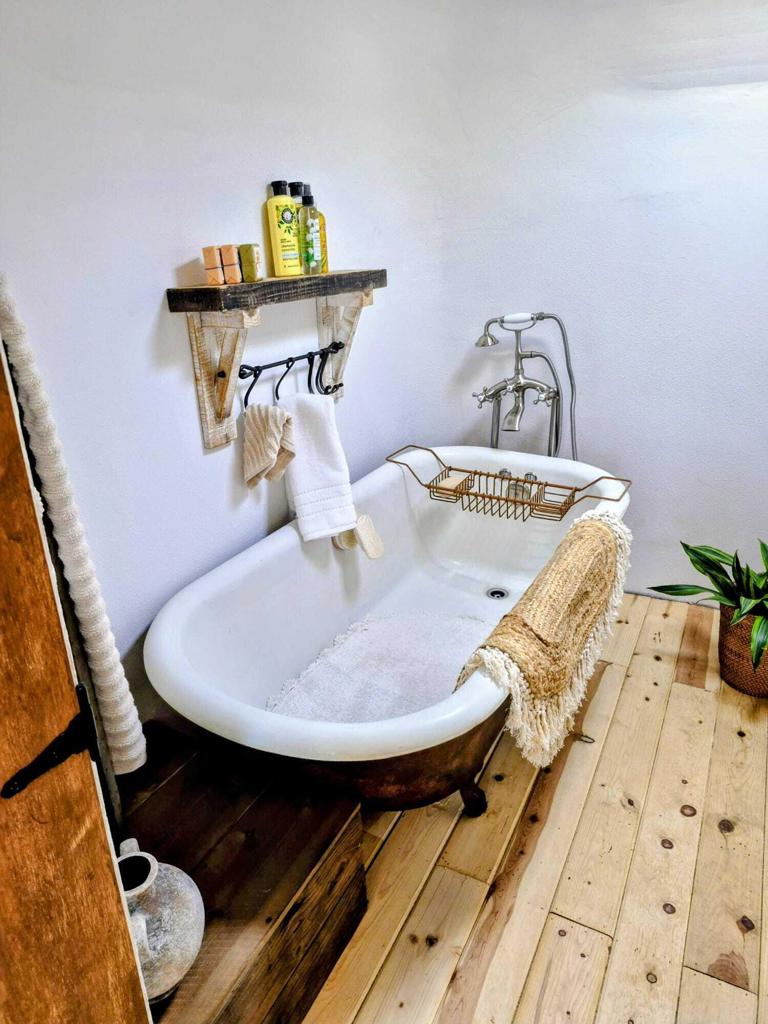 1 Dillon Road Property Photo 5