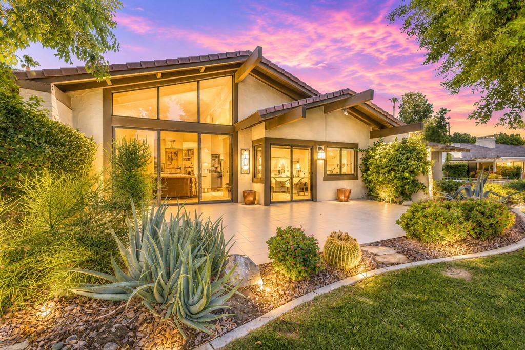 207 Bouquet Canyon Drive Property Photo 2