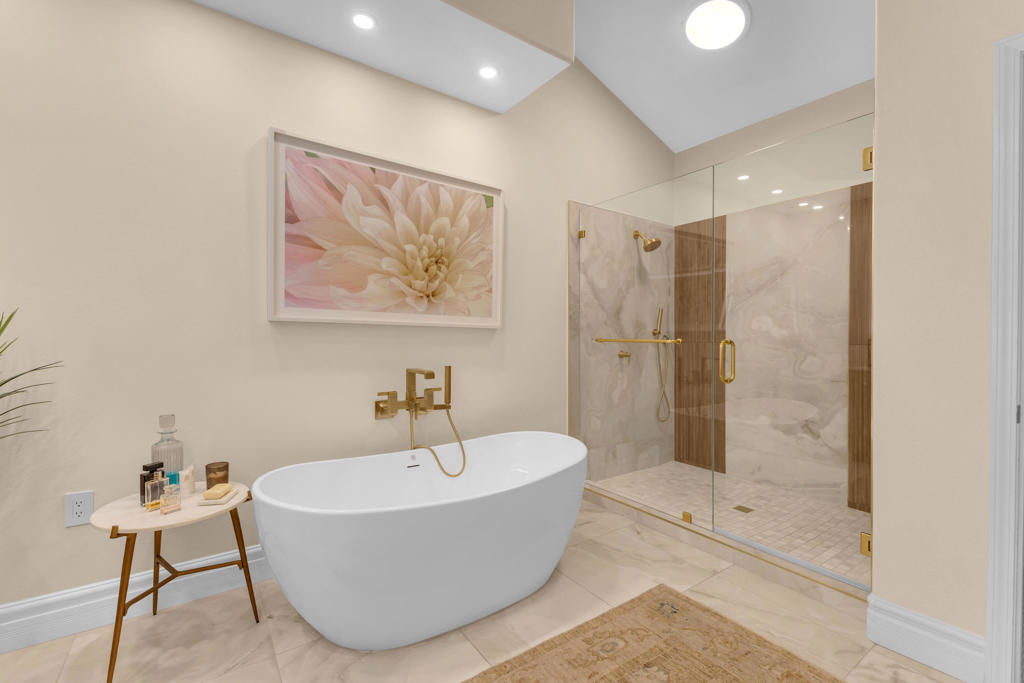 207 Bouquet Canyon Drive Property Photo 10