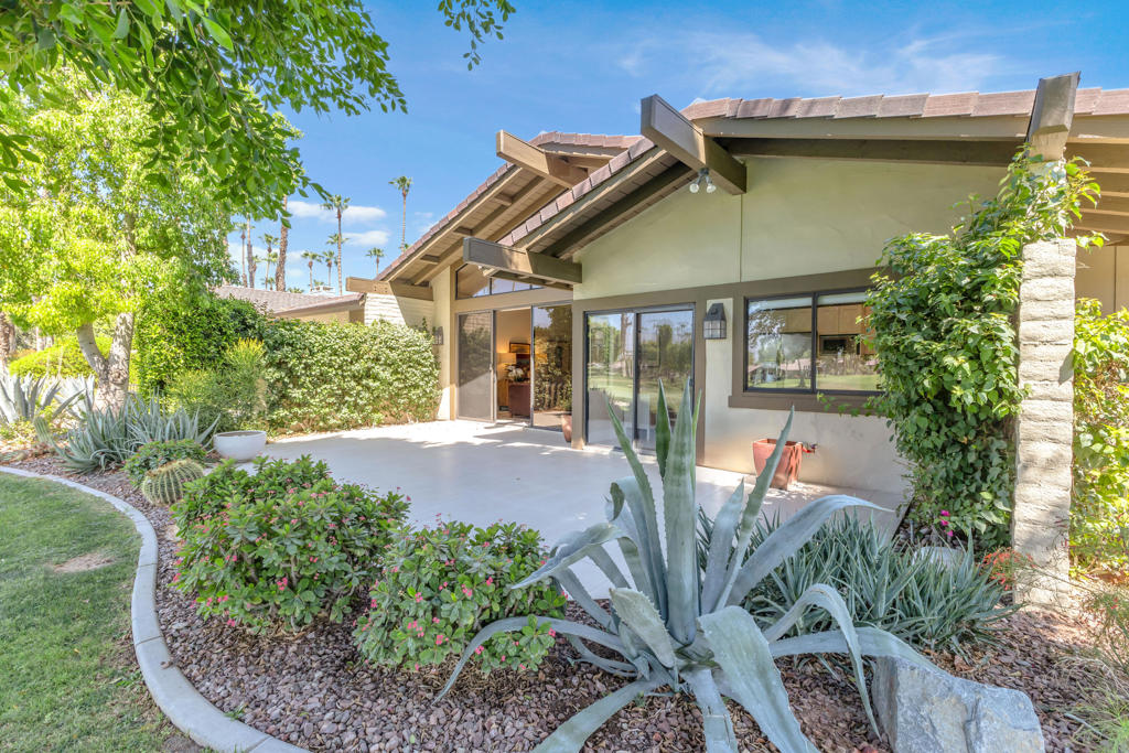 207 Bouquet Canyon Drive Property Photo 35