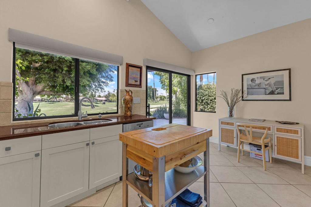 207 Bouquet Canyon Drive Property Photo 42