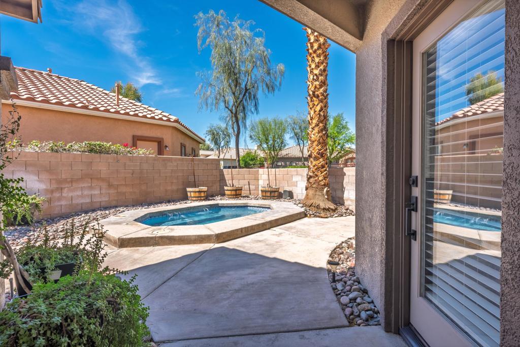 80199 Golden Horseshoe Drive Property Photo 7