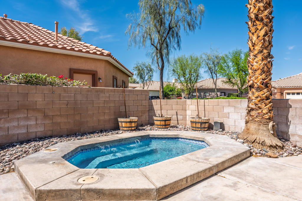 80199 Golden Horseshoe Drive Property Photo 8